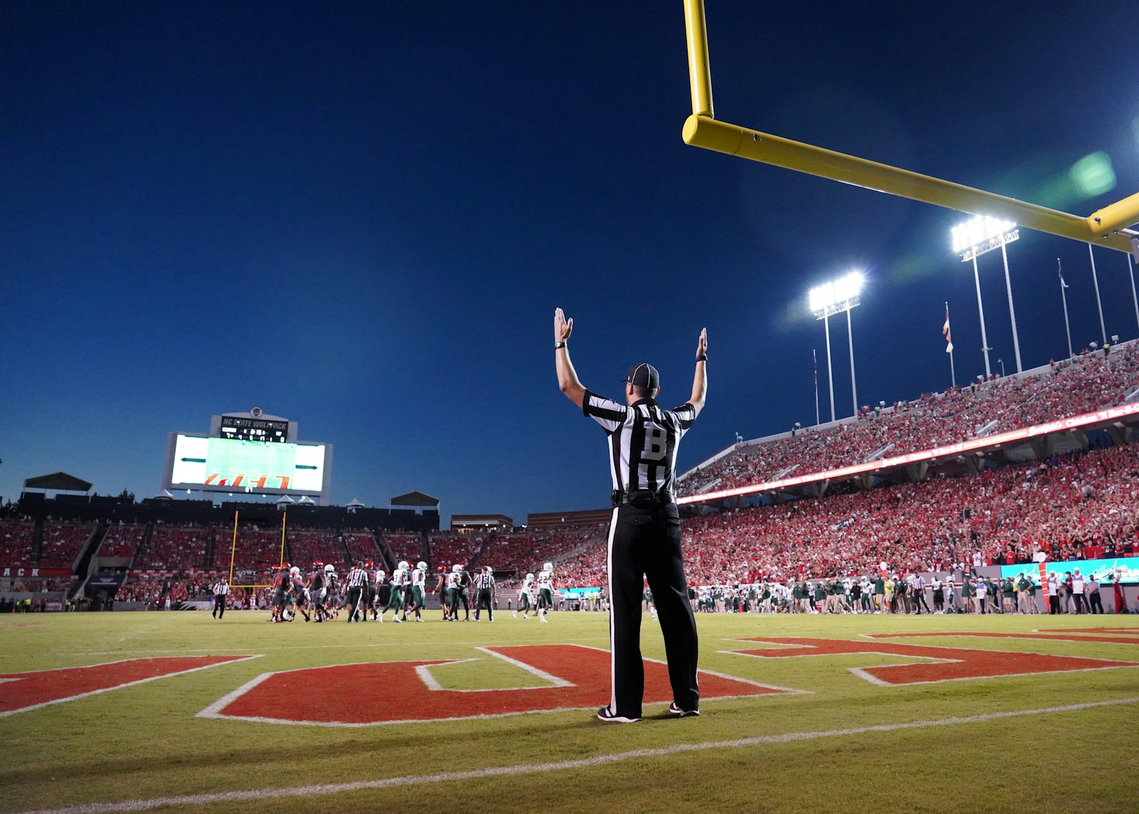 College Football Morning Vibe: No. 19 SMU Survives Florida State After Wild Power-Outage Delay