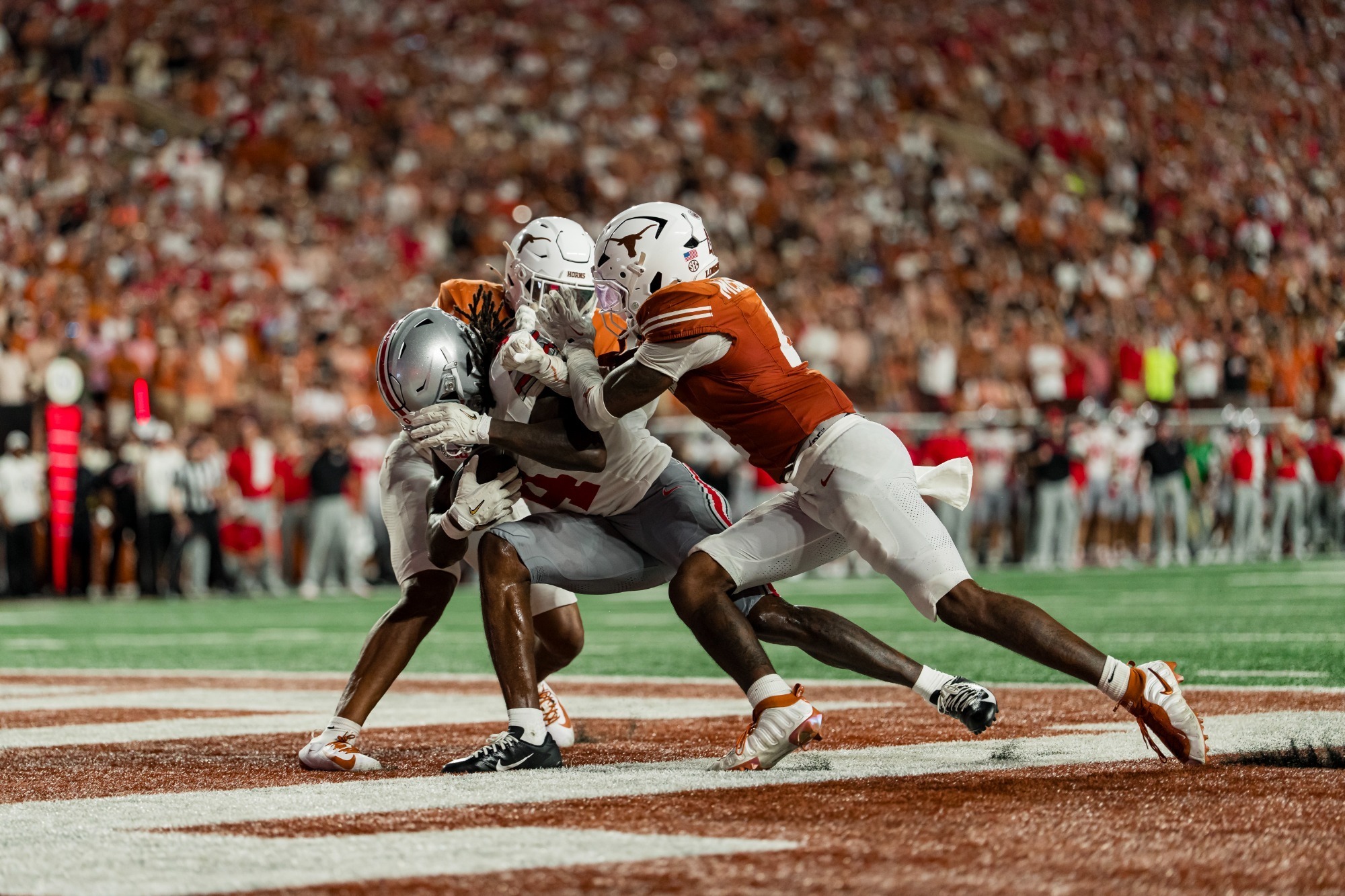 Texas Erases 20-Point Fourth-Quarter Deficit to Stun No. 1 Ohio State 24-23